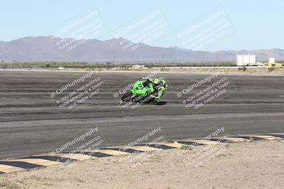 media/Jan-16-2026-CVMA Friday Practice (Fri) [[6f2bf47531]]/5-Racer 4-Trackday1/Session 2 (Bowl)/